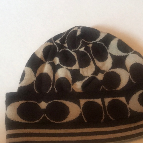 Reversible hat & scarf set - Picture 3 of 3